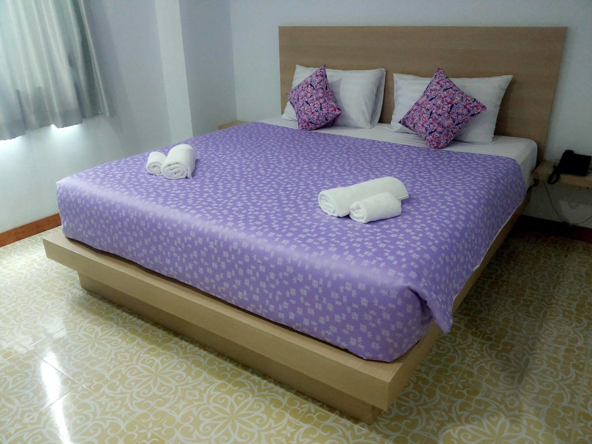 The Duck Hotell Phuket Exteriör bild